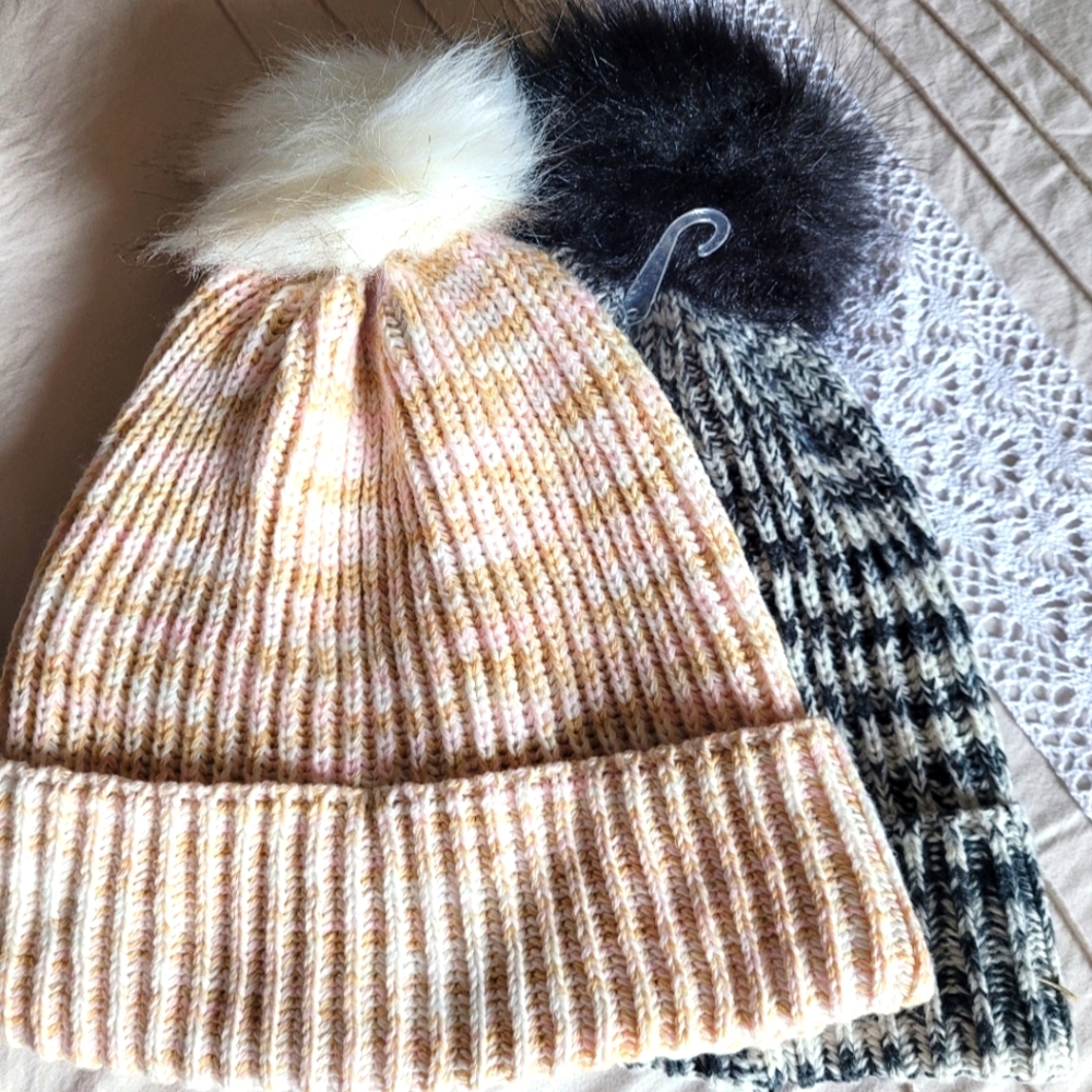 Set of 2 winter hats